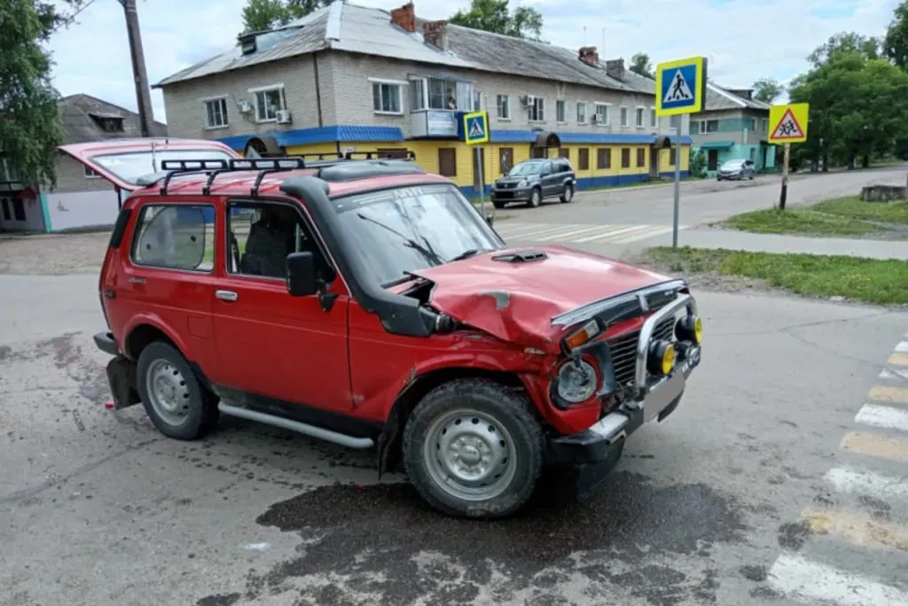 Пострадала пассажир: Не поделили перекрёсток два отечественных авто в ЕАО