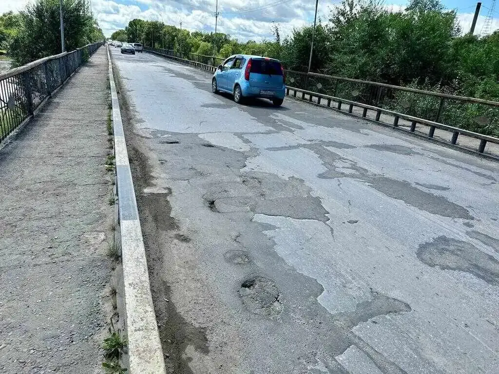 На весь день закроют старый мост для ремонта в Биробиджане