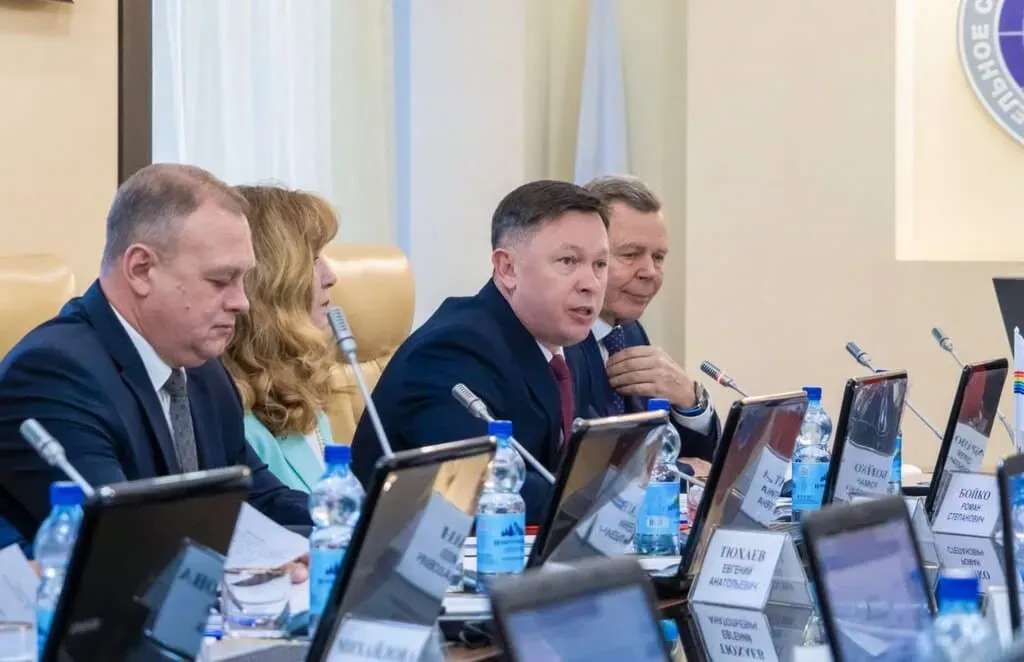 Роман Бойко участвует в работе межпарламентского форума