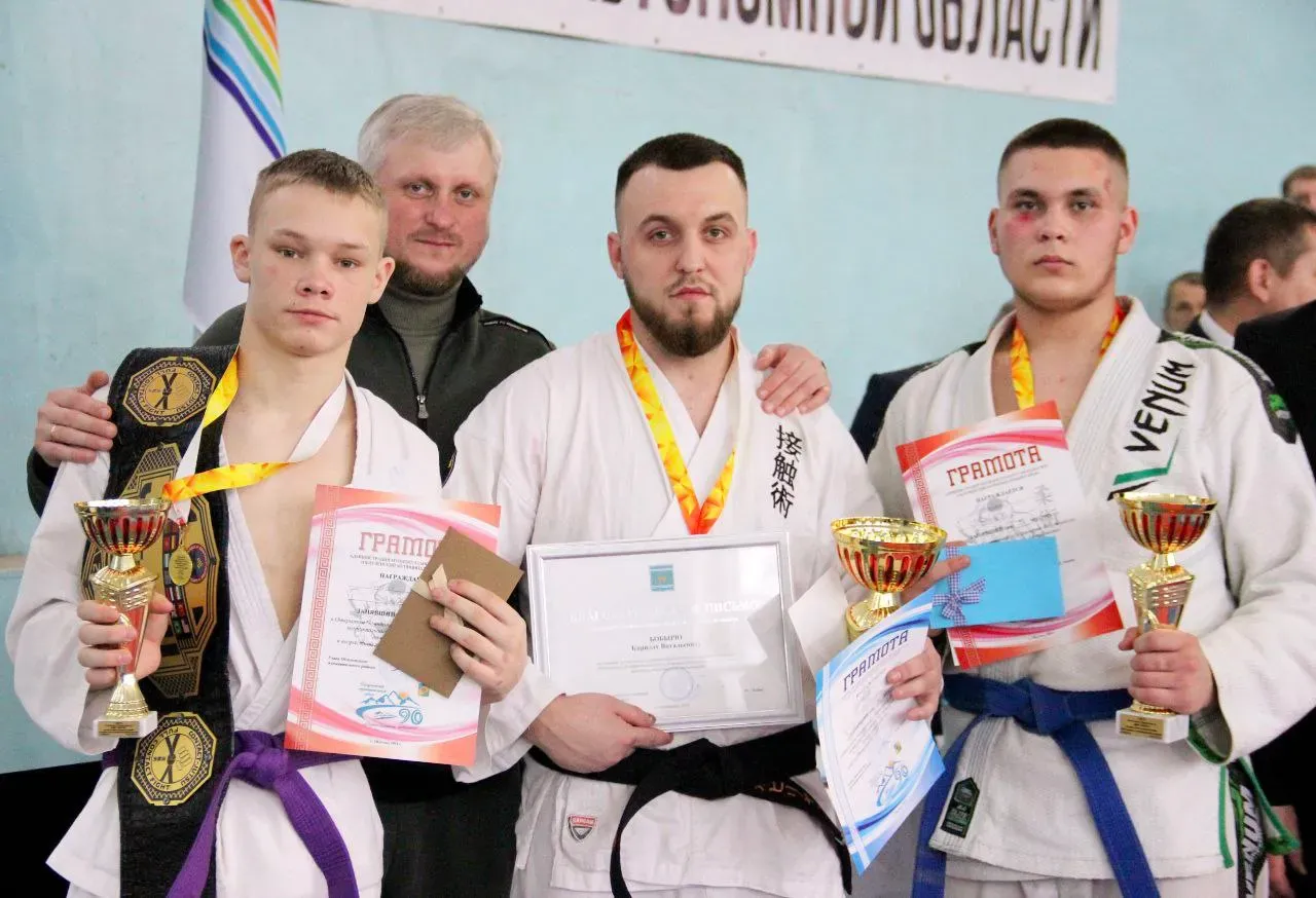 Открытый чемпионат по джиу-джитсу собрал более 130 бойцов из ЕАО