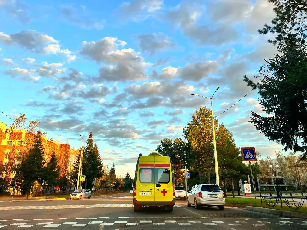 Фельдшер скорой погиб в жутком ДТП с фурой в ЕАО, еще двое пострадали