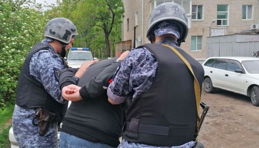 Росгвардия пресекла нарушение порядка в кафе Биробиджана