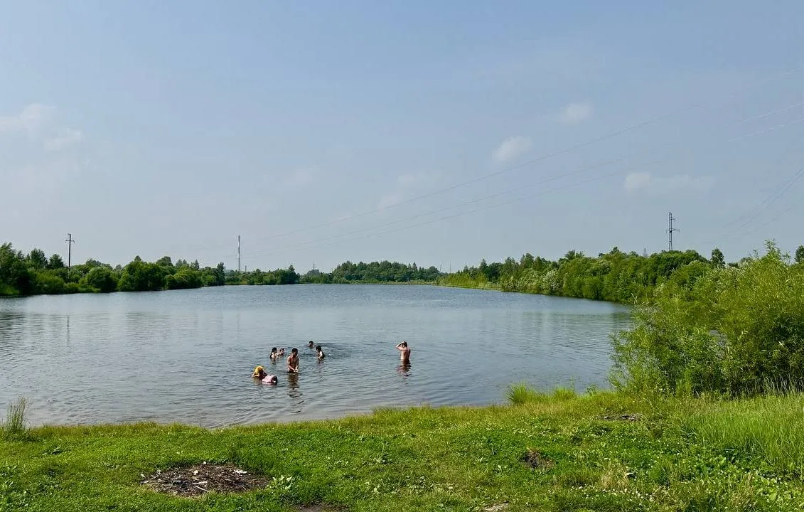 В Биробиджане на водоёме, где утонули дети, установили спасательный пост