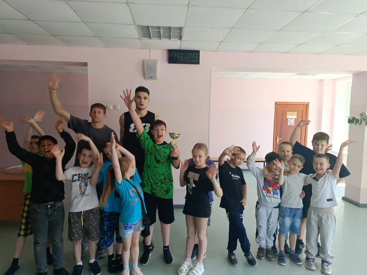Более 200 подростков Биробиджана трудоустроено этим летом