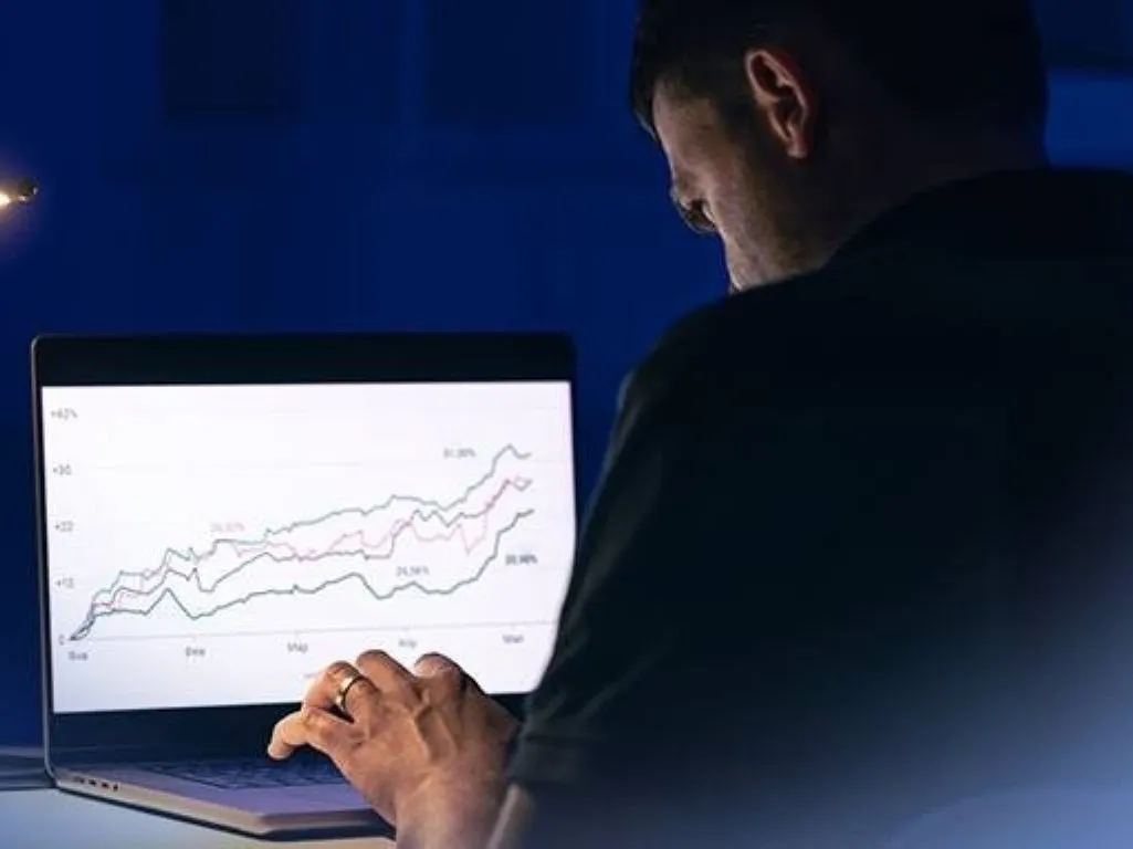 Поверил рекламному объявлению и потерял деньги житель Биробиджана